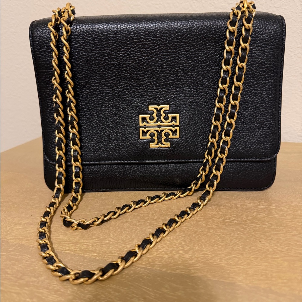 Tory Burch Black Pebbled Leather Chain Crossbody/Shoulder with Gold Hardware